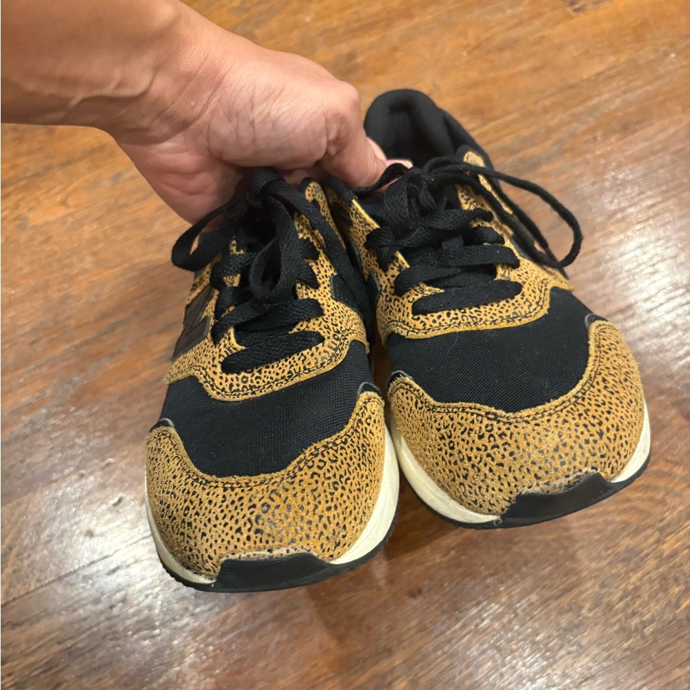 New Balance Black and Tan Athletic Shoes